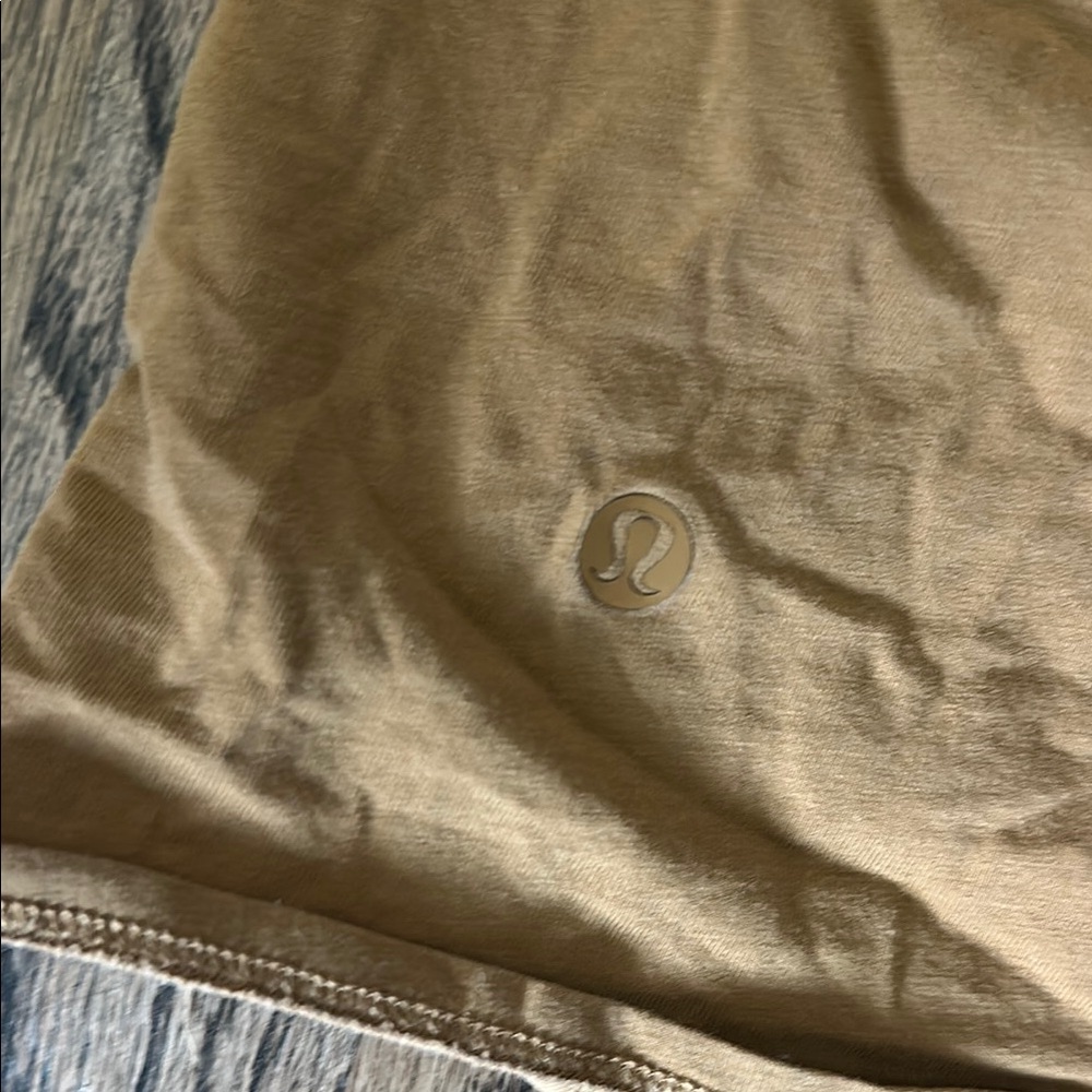 Lululemon Sz 6 Women’s Sleeveless Tank Top in Camel - Picture 2 of 4